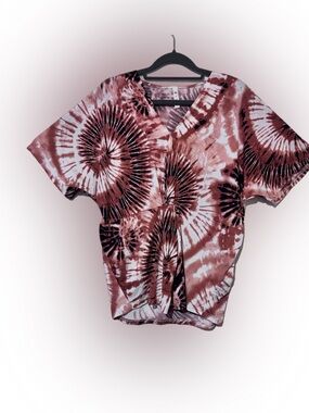Tie-Dye V-Neck Short Sleeve Top in Mauve , brown & Black NWOT